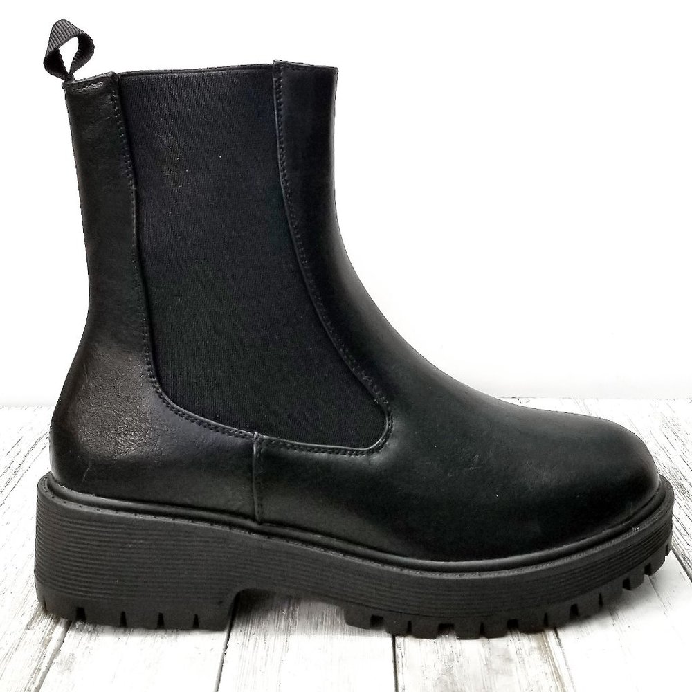 New Black Chelsea Round Toe Elastic Panel Platform Lug Sole Combat Boots - Picture 5 of 6